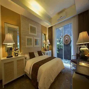 Summerhome Seminyak Bed & Breakfast